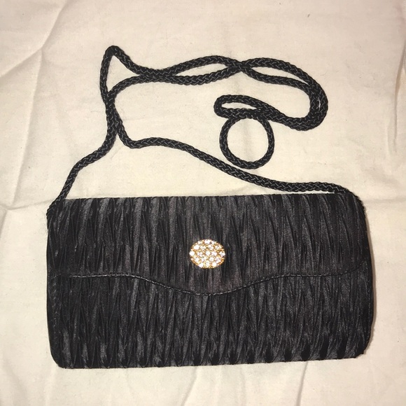 black formal clutch